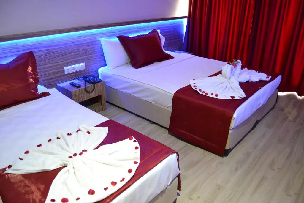 هتل بلمار کوش آداسی-مهرپرواز-3073